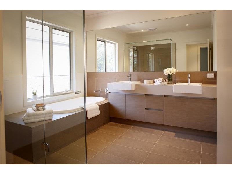 2 Charlottes Way, Forest Hill VIC 3131