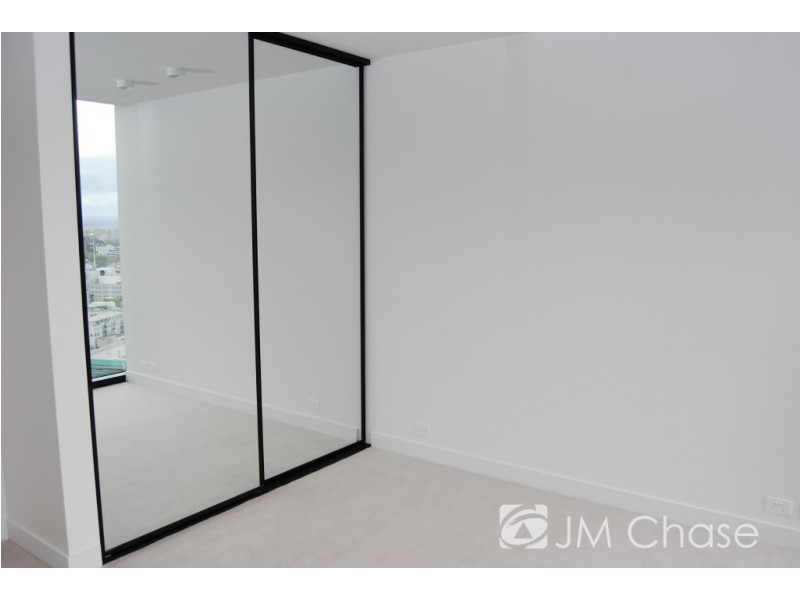 2506/33 Mackenzie Street, Melbourne VIC 3000