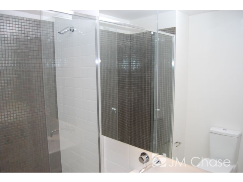 2506/33 Mackenzie Street, Melbourne VIC 3000