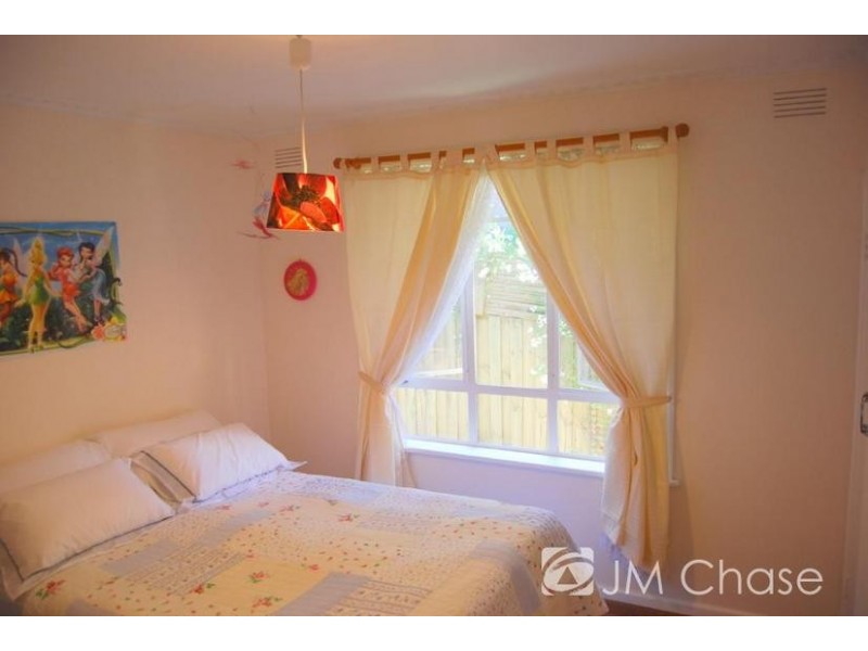 5 Hallows Street, Glen Waverley VIC 3150