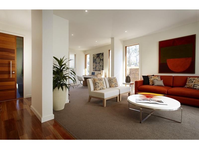 9 Elmington Ave, Forest Hill VIC 3131