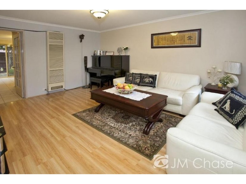 15 Lyell Walk, Forest Hill VIC 3131