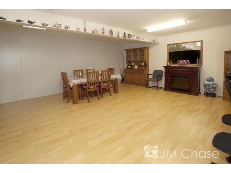 15 Lyell Walk, Forest Hill VIC 3131