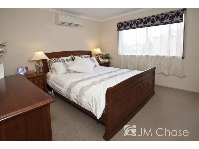 15 Lyell Walk, Forest Hill VIC 3131