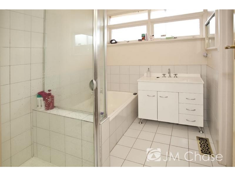 7 Range Road, Burwood East VIC 3151