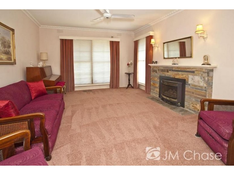 75 Barter Crescent, Forest Hill VIC 3131