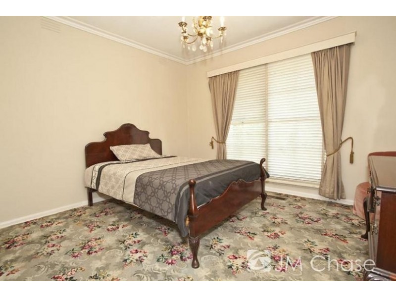 75 Barter Crescent, Forest Hill VIC 3131