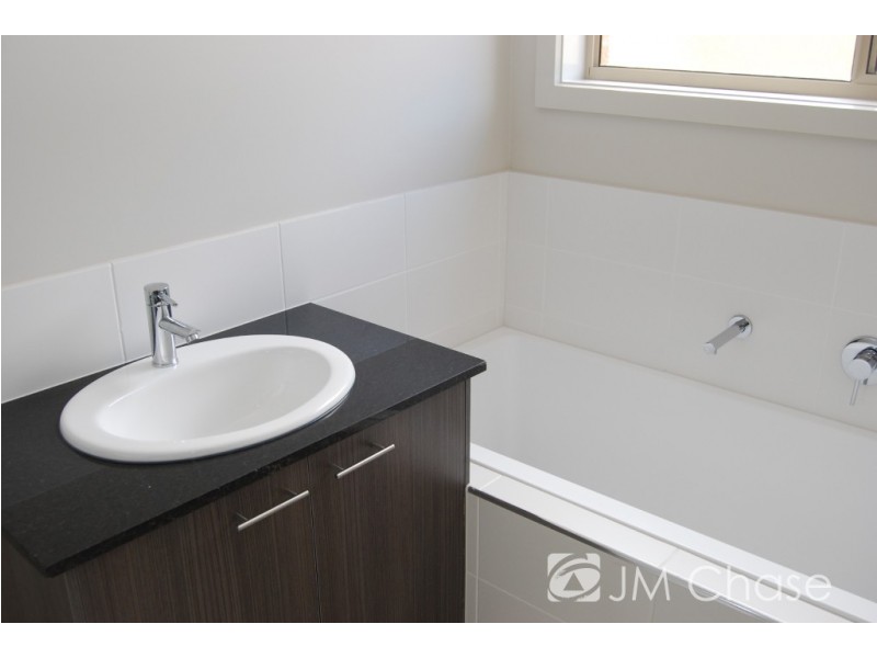 10/12 Irvine Street, Mitcham VIC 3132