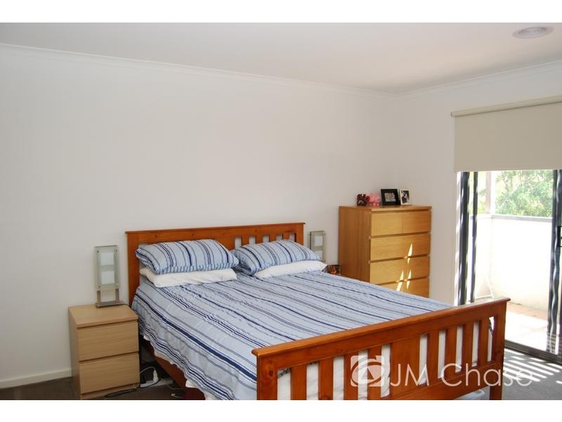 3/10 Houston Court, Box Hill South VIC 3128