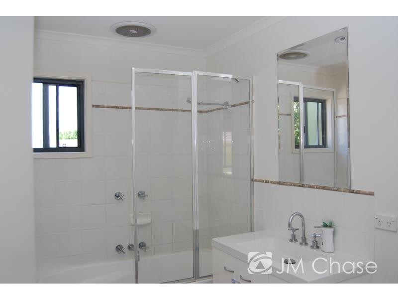 3/10 Houston Court, Box Hill South VIC 3128