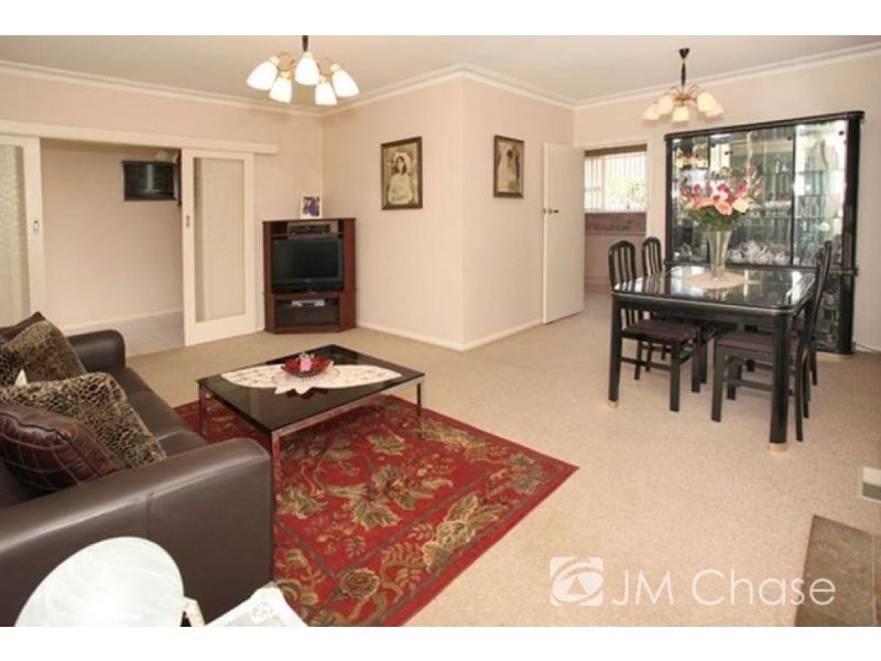 49 Thornhill Drive, Forest Hill VIC 3131
