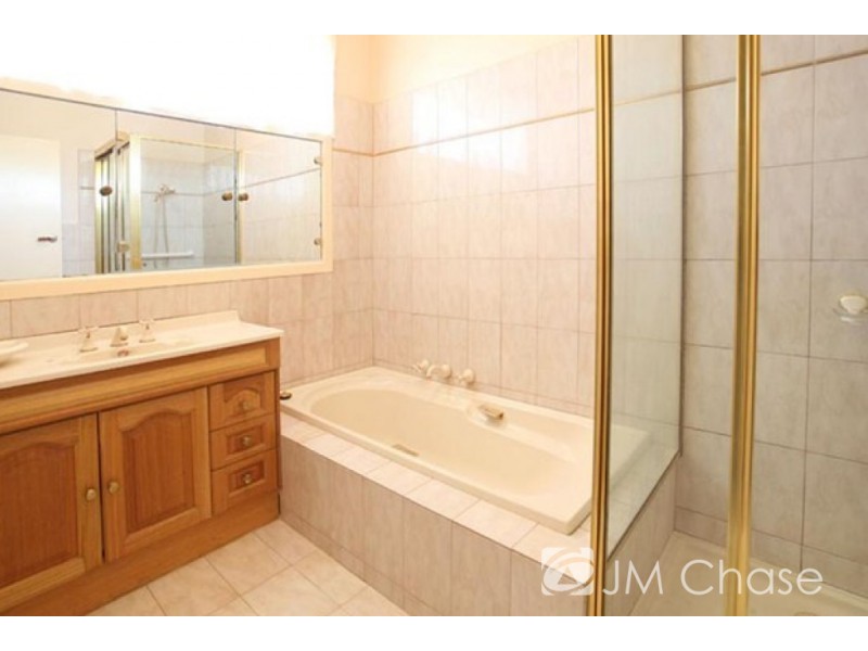 49 Thornhill Drive, Forest Hill VIC 3131