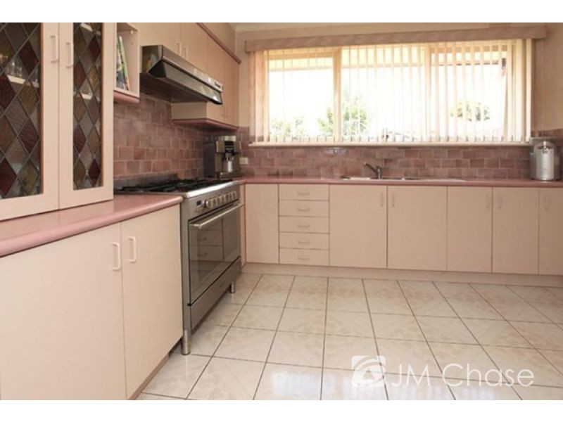 49 Thornhill Drive, Forest Hill VIC 3131