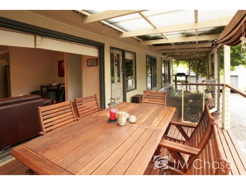 17 Centre Road, Vermont VIC 3133