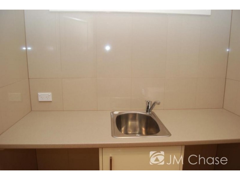 2/48 Romoly Drive, Forest Hill VIC 3131