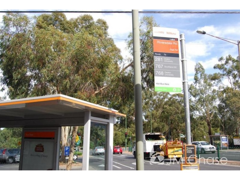 154 Elgar Road, Box Hill South VIC 3128