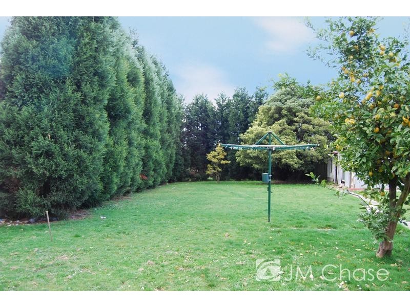 25 Linsley Way, Wantirna VIC 3152