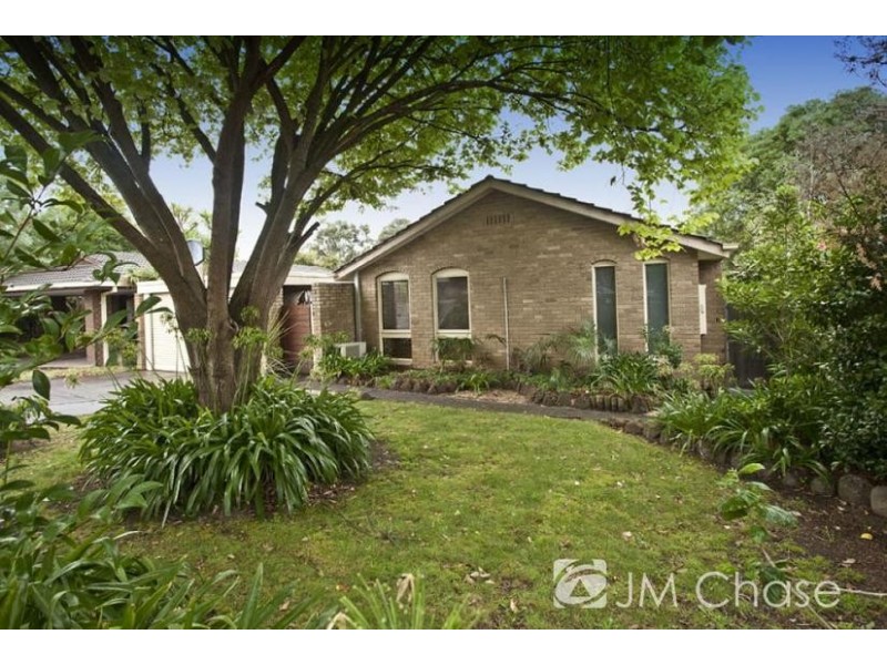 39 Brentwood Drive, Wantirna VIC 3152