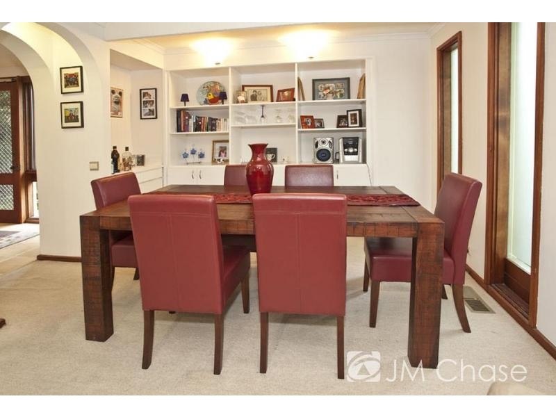 39 Brentwood Drive, Wantirna VIC 3152