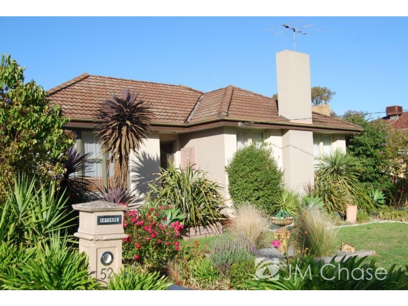 52 Parkmore Road, Forest Hill VIC 3131