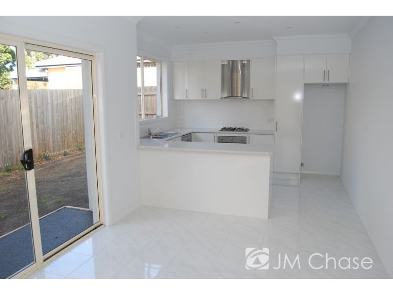 2/144 Burwood Highway, Burwood East VIC 3151