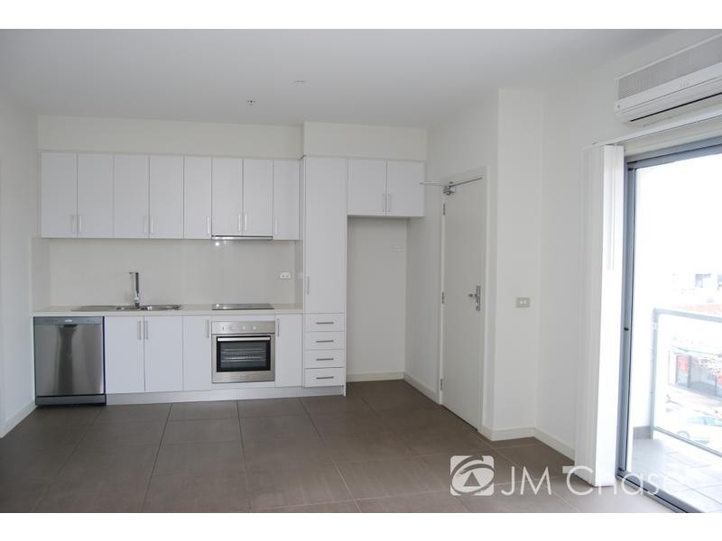 8/45 Railway Avenue, Huntingdale VIC 3166