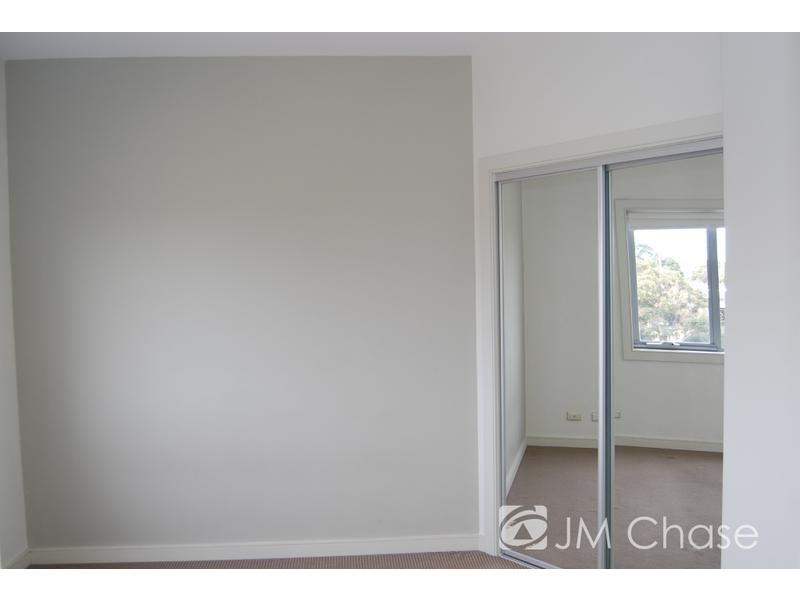 8/45 Railway Avenue, Huntingdale VIC 3166