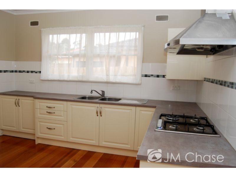 1/48 Romoly Drive, Forest Hill VIC 3131