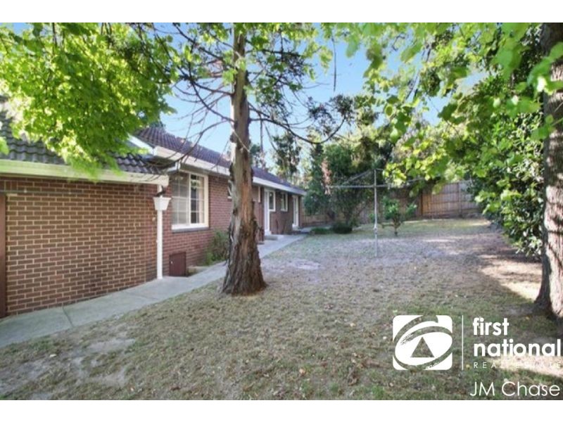 5 Randall Court, Mount Waverley VIC 3149