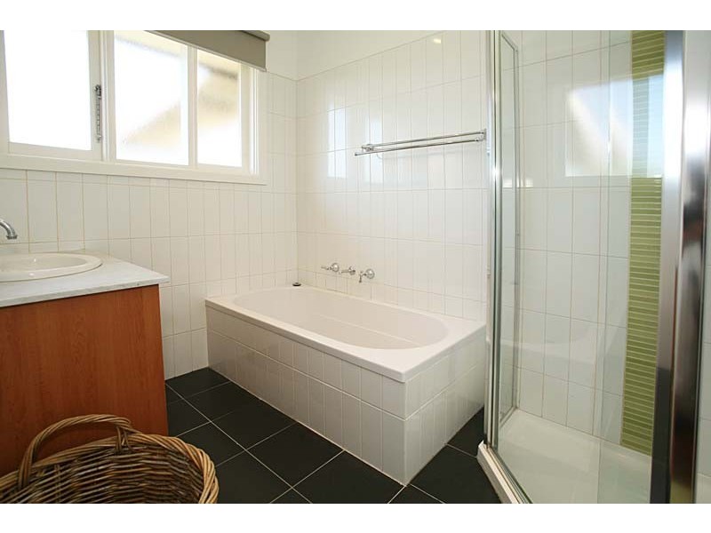 18 Aldinga Street, Blackburn South VIC 3130