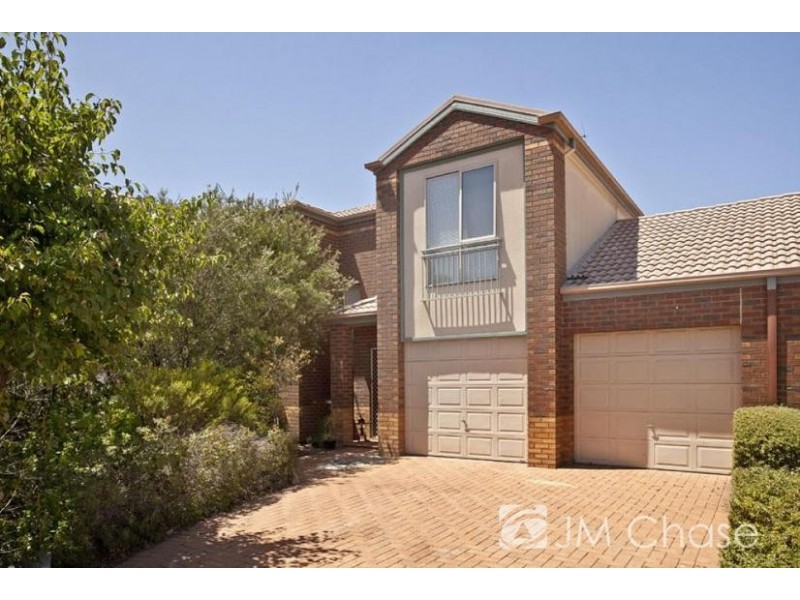 40 St Laurent Rise, Knoxfield VIC 3180