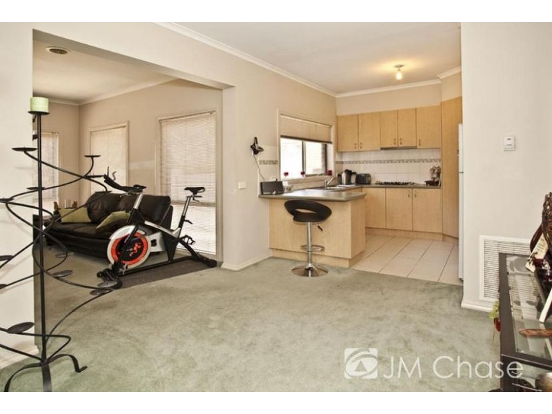 40 St Laurent Rise, Knoxfield VIC 3180