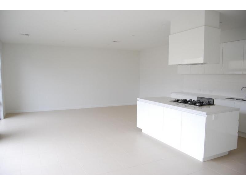 241 Mahoneys Road, Forest Hill VIC 3131