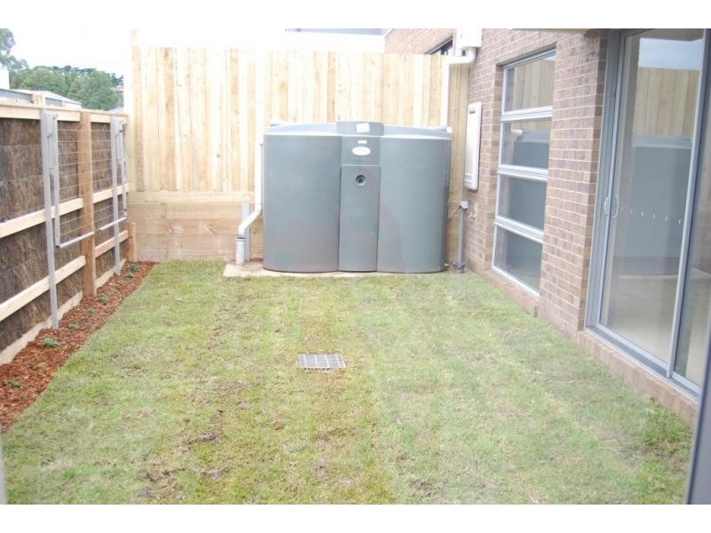 241 Mahoneys Road, Forest Hill VIC 3131