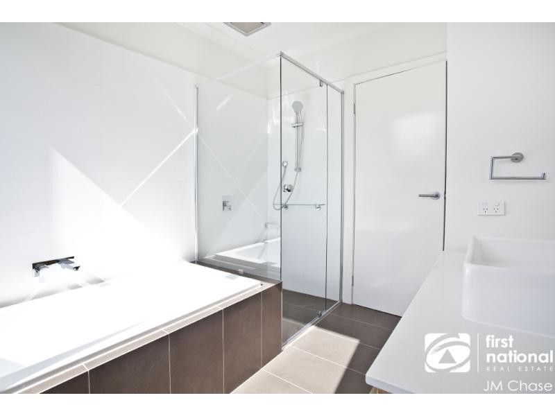 241 Mahoneys Road, Forest Hill VIC 3131