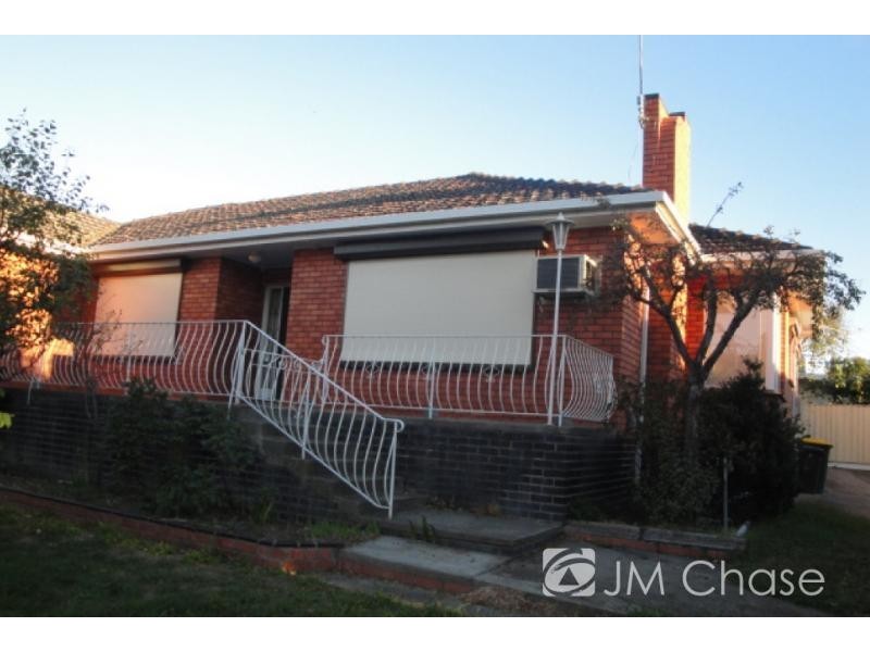 Room 3/7-9 Inverness Avenue, Burwood VIC 3125