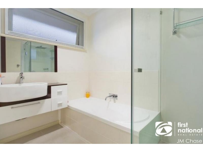 1/80-82 Mahoneys Road, Forest Hill VIC 3131