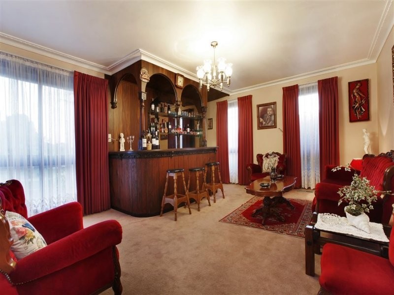 281 Mahoneys Road, Forest Hill VIC 3131