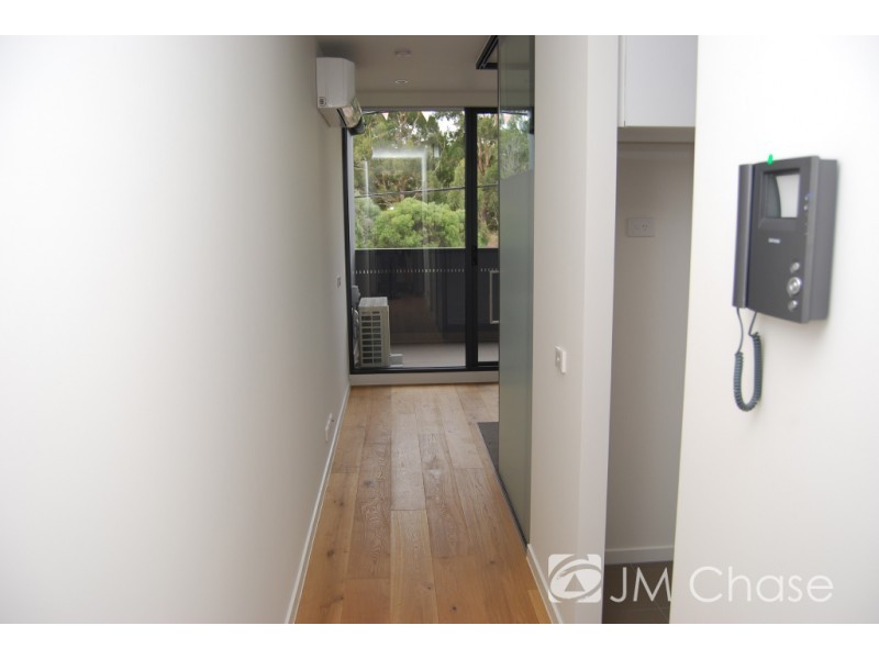 204/154 Elgar Road, Box Hill South VIC 3128