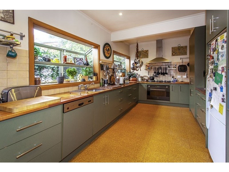 41 Doncaster East Road, Mitcham VIC 3132