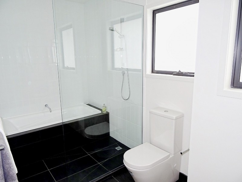 1/412 Canterbury Road, Forest Hill VIC 3131