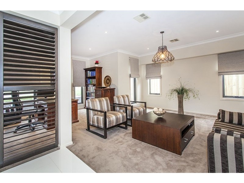 34 Quentin Street, Forest Hill VIC 3131