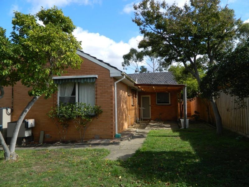 136 Blackburn Road, Glen Waverley VIC 3150