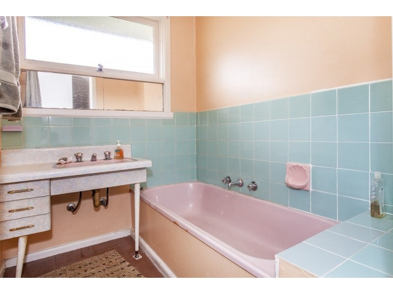 68 Hawthorn Road, Burwood East VIC 3151