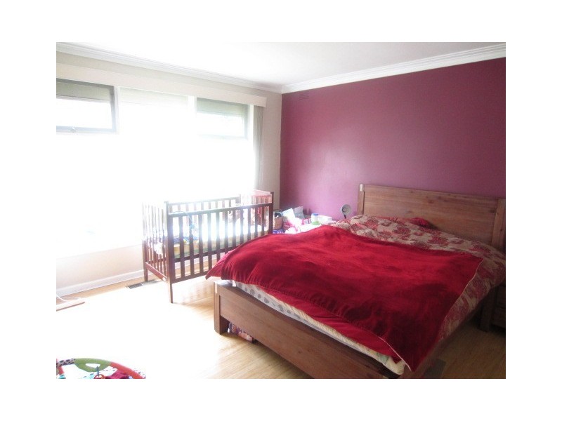 54 Old Lilydale Road, Ringwood East VIC 3135