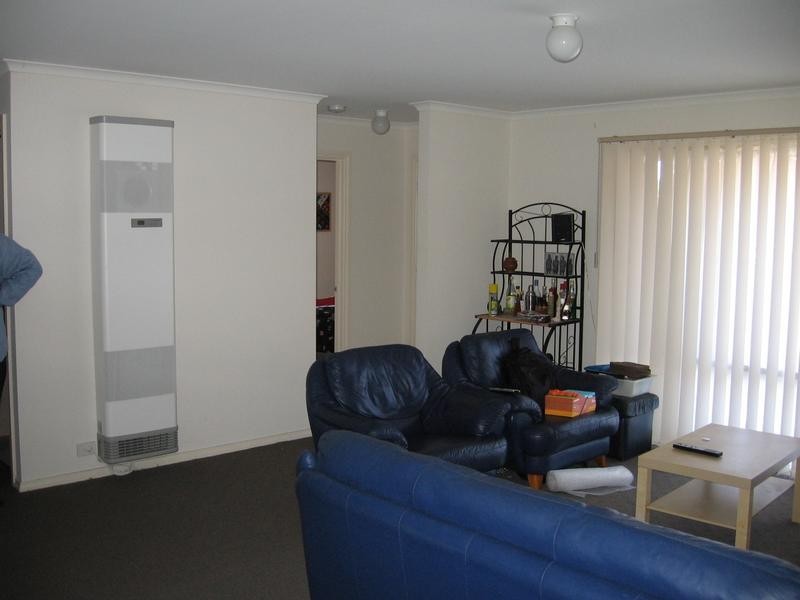 2/11 Coco Parade, Skye VIC 3977