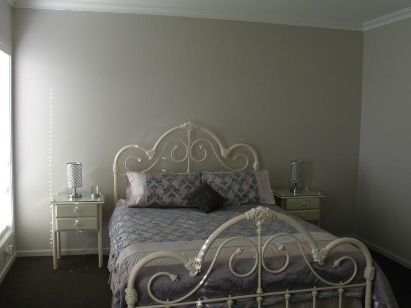 102 Sandarra Boulevard, Sandhurst VIC 3977