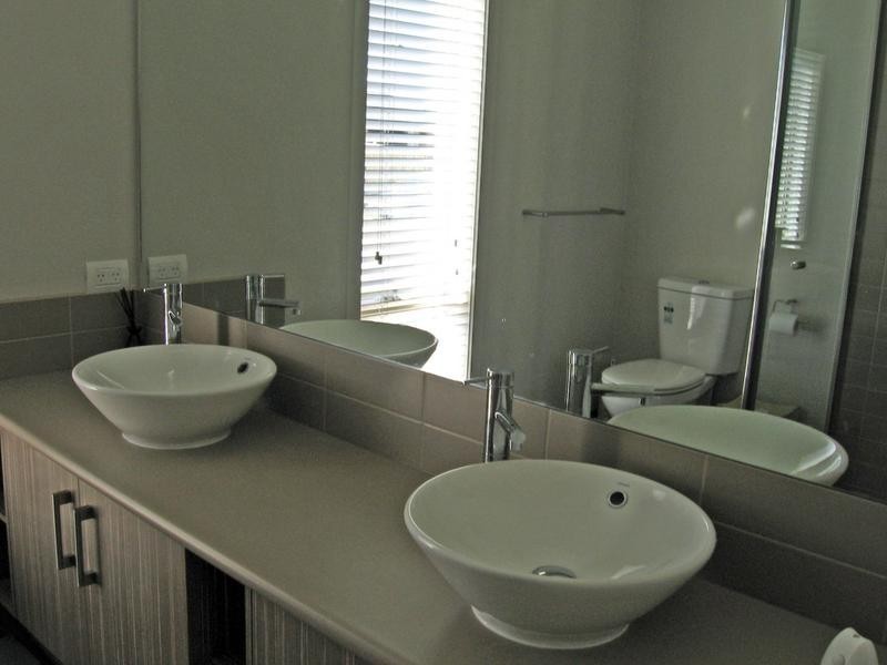 102 Sandarra Boulevard, Sandhurst VIC 3977