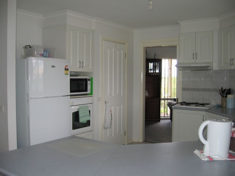 2 Melanie Blair Place, Skye VIC 3977
