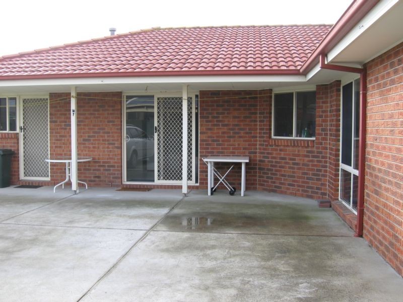 2 Melanie Blair Place, Skye VIC 3977